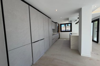 027bb5cf7e9bde7d5e6a8143434768a5 - 24