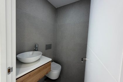 027bb5cf7e9bde7d5e6a8143434768a5 - 41