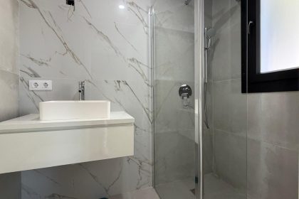 027bb5cf7e9bde7d5e6a8143434768a5 - 45