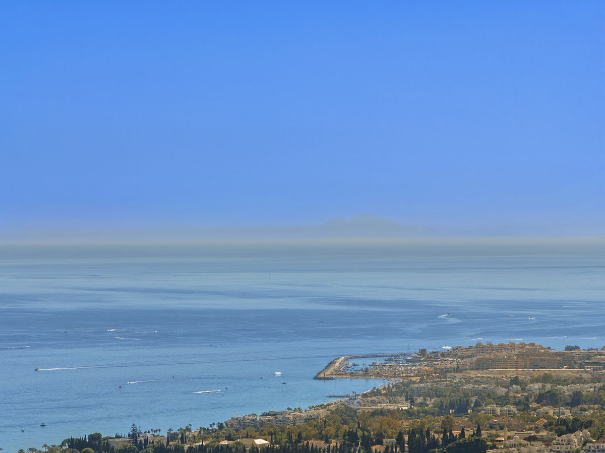 02e6cc7cd3bb0285cd04c3806c174c6c - 17