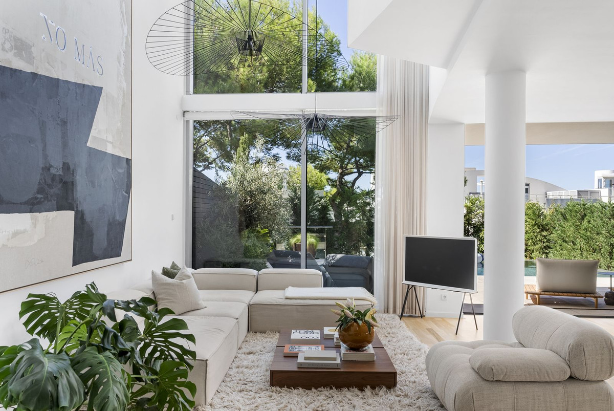 02e6cc7cd3bb0285cd04c3806c174c6c - 6