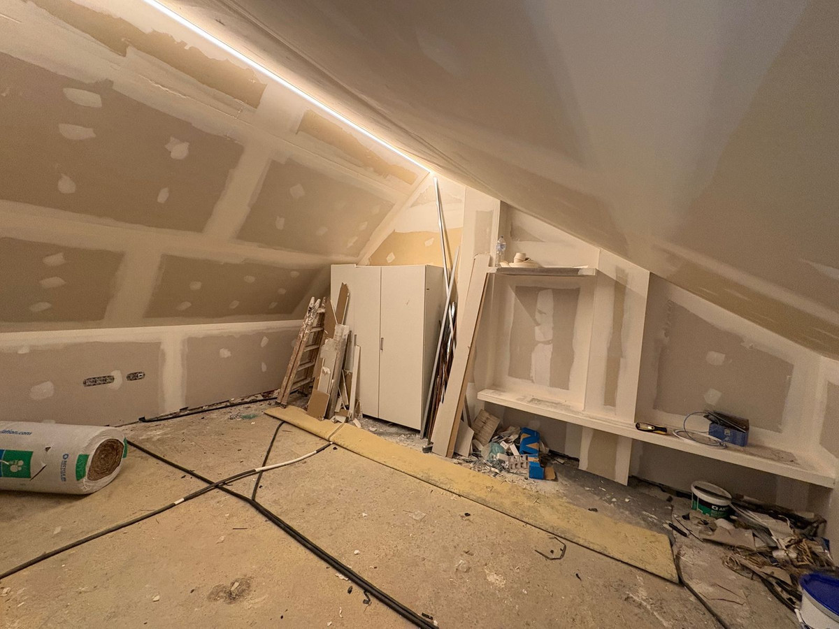 0301727dbd628939c70368cd6c6a41d3 - 12