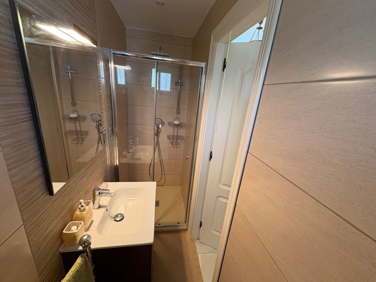 0301727dbd628939c70368cd6c6a41d3 - 6