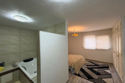 0301727dbd628939c70368cd6c6a41d3 - 9