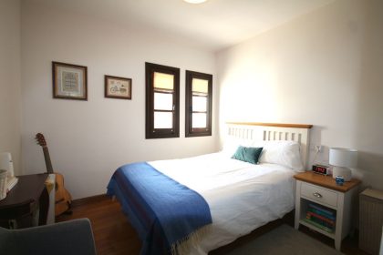 032aaf05a66e09bf50ac6edee2fb072d - 19