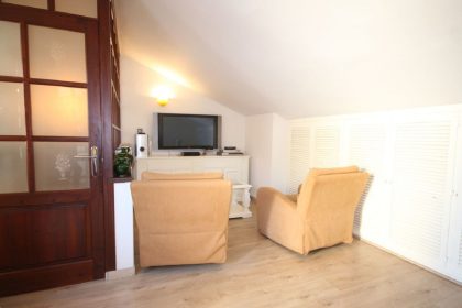 032aaf05a66e09bf50ac6edee2fb072d - 21