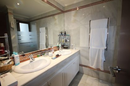 032aaf05a66e09bf50ac6edee2fb072d - 24