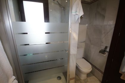 032aaf05a66e09bf50ac6edee2fb072d - 25