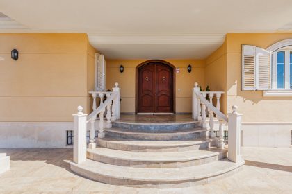 03d9e1ec1b88b3d5111a3820e07ccb73 - 2