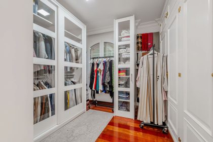 03d9e1ec1b88b3d5111a3820e07ccb73 - 28