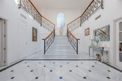 03d9e1ec1b88b3d5111a3820e07ccb73 - 3