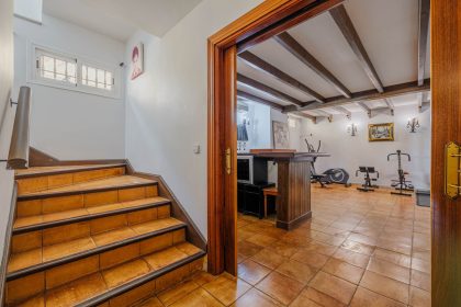 03d9e1ec1b88b3d5111a3820e07ccb73 - 33