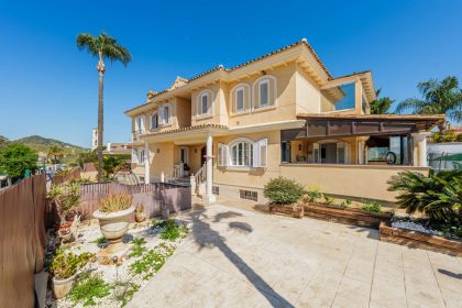 03d9e1ec1b88b3d5111a3820e07ccb73 - 45