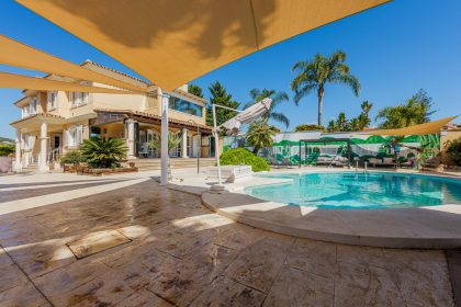 03d9e1ec1b88b3d5111a3820e07ccb73 - 51