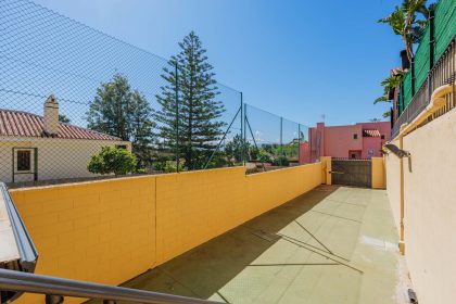 03d9e1ec1b88b3d5111a3820e07ccb73 - 55