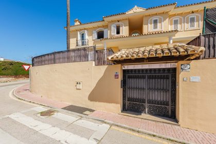 03d9e1ec1b88b3d5111a3820e07ccb73 - 58