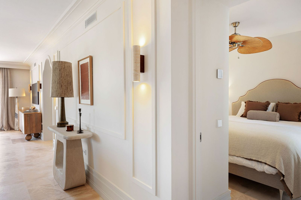 03db07ee1645e1f81e8c973898ee7b46 - 15