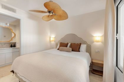 03db07ee1645e1f81e8c973898ee7b46 - 16