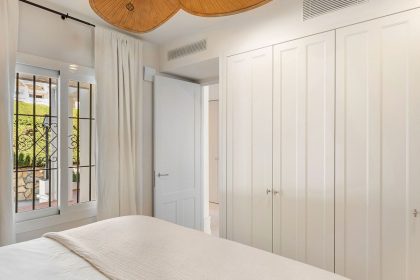 03db07ee1645e1f81e8c973898ee7b46 - 18