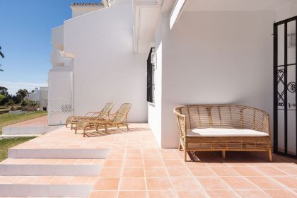 03db07ee1645e1f81e8c973898ee7b46 - 23