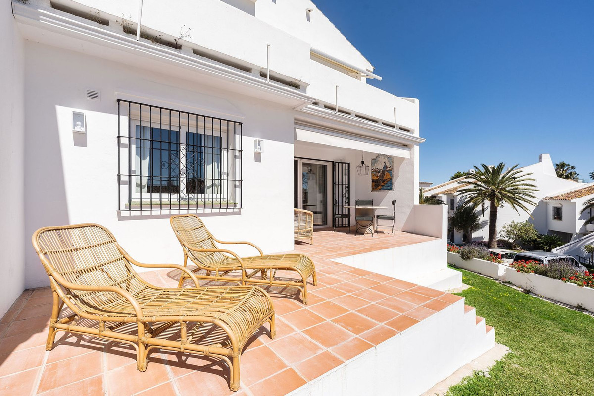 03db07ee1645e1f81e8c973898ee7b46 - 26