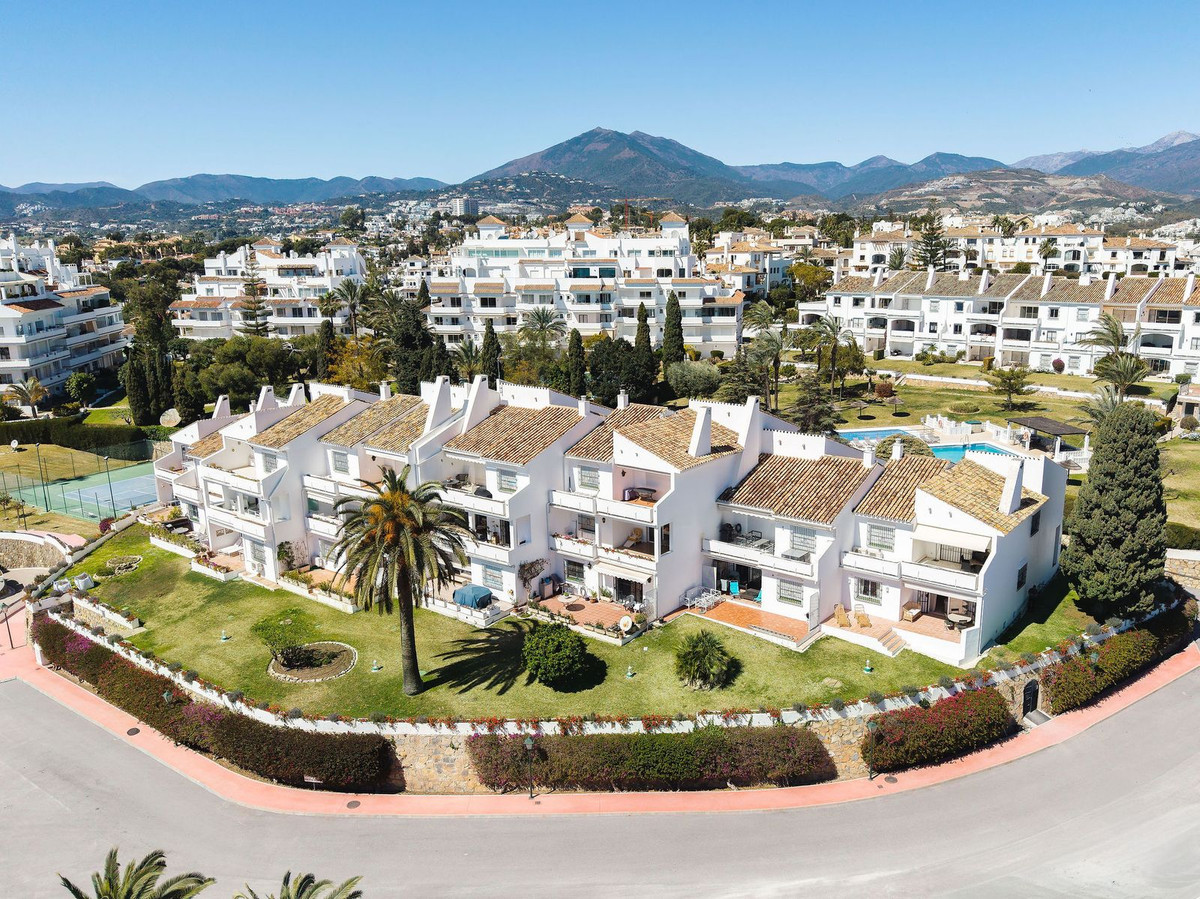 03db07ee1645e1f81e8c973898ee7b46 - 28