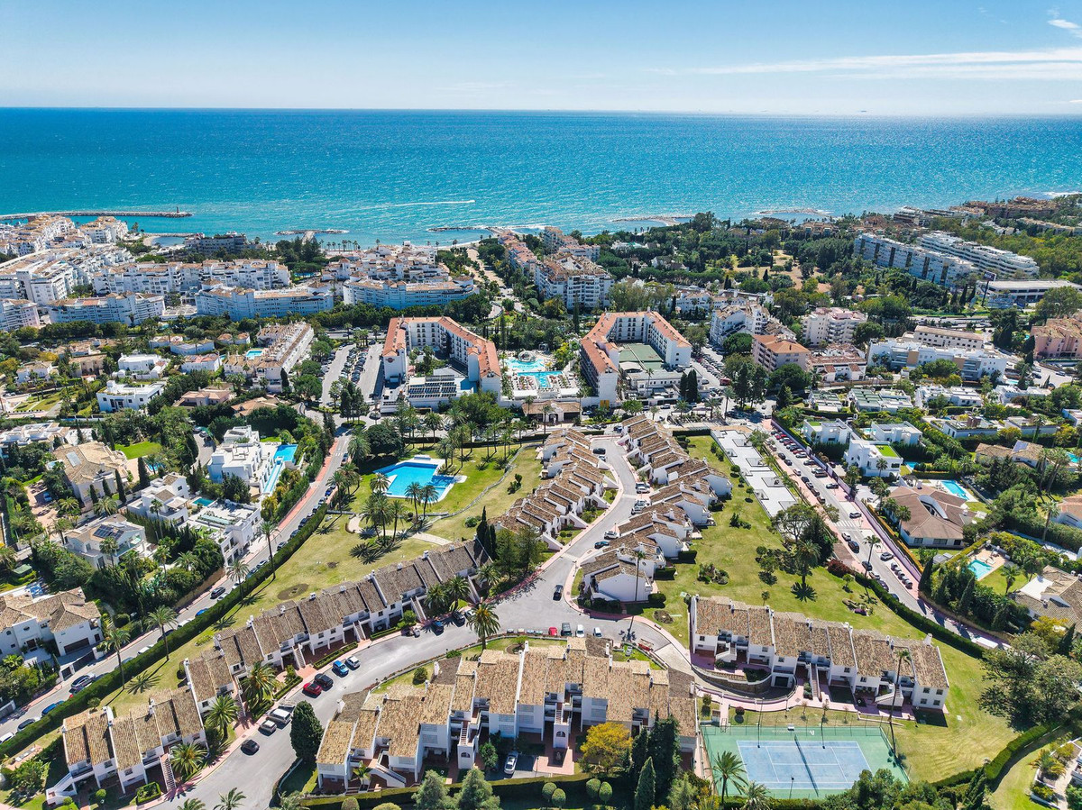 03db07ee1645e1f81e8c973898ee7b46 - 29