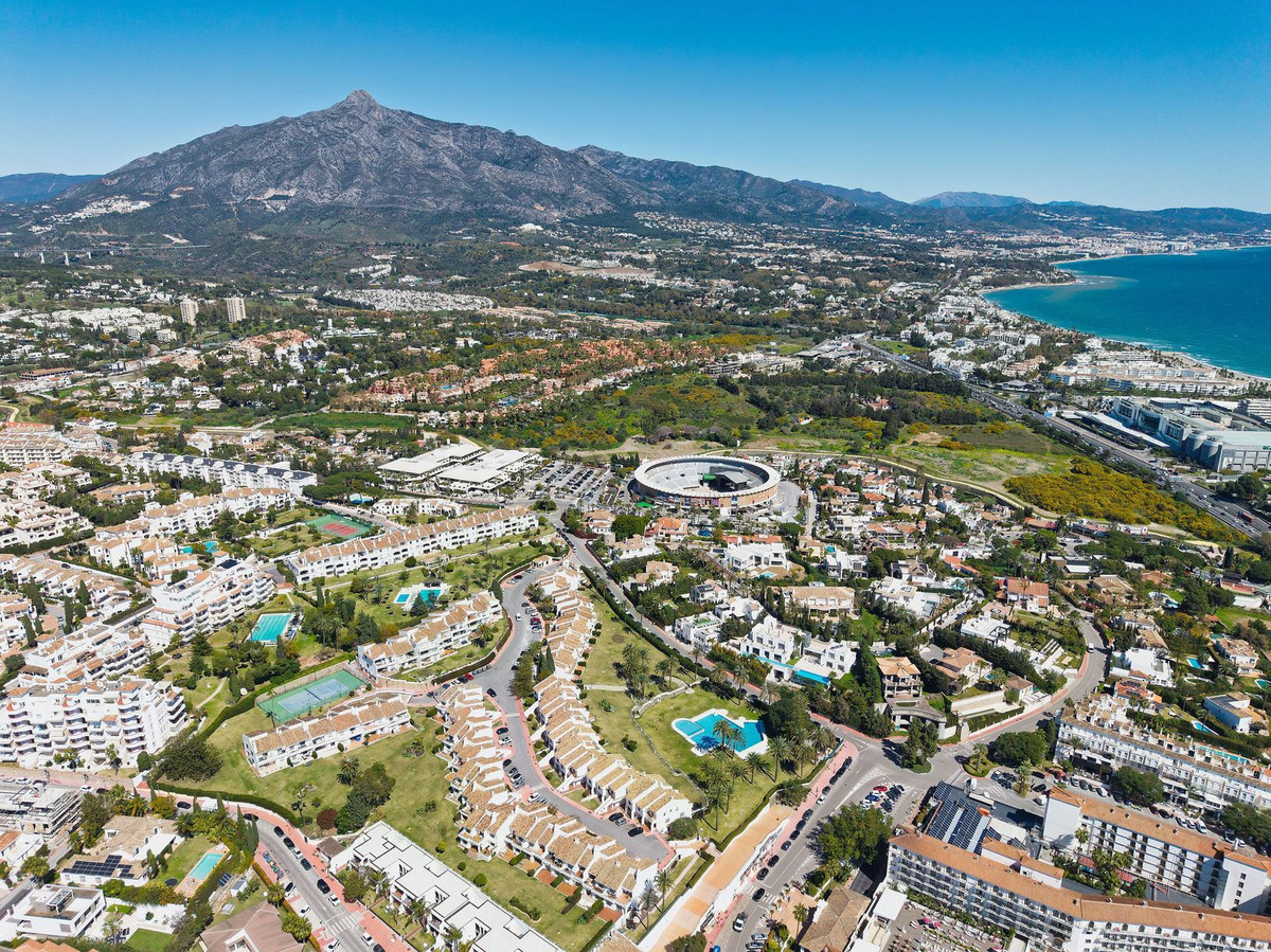 03db07ee1645e1f81e8c973898ee7b46 - 30