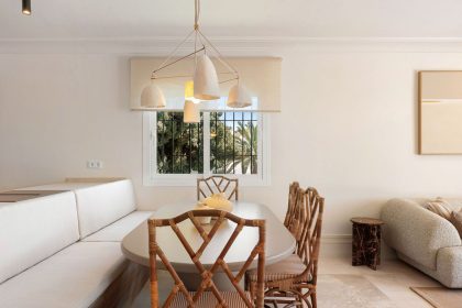 03db07ee1645e1f81e8c973898ee7b46 - 9