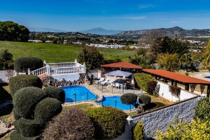 03f7847f7570062bd42847840e4cb6e2 - 52