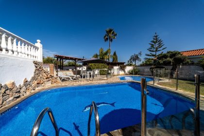 03f7847f7570062bd42847840e4cb6e2 - 54