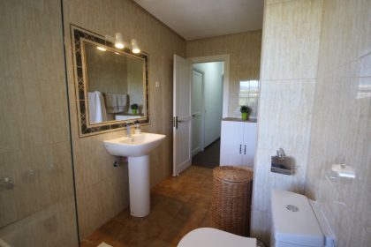 04b467f36c5086fef15a9e38ae2822f6 - 17