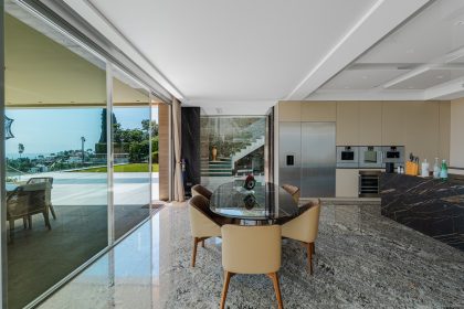 04c3862829185604539ff0b5877d5f34 - 10