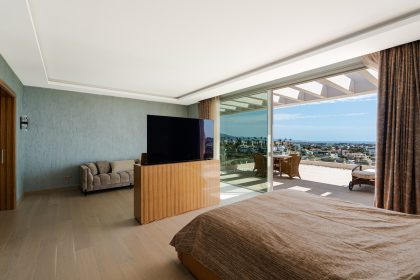 04c3862829185604539ff0b5877d5f34 - 15