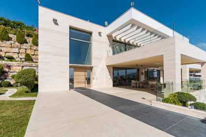 04c3862829185604539ff0b5877d5f34 - 30