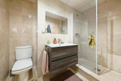 055d8ee3b227c9a4f5de81b9c9960423 - 11