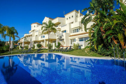 055d8ee3b227c9a4f5de81b9c9960423 - 12