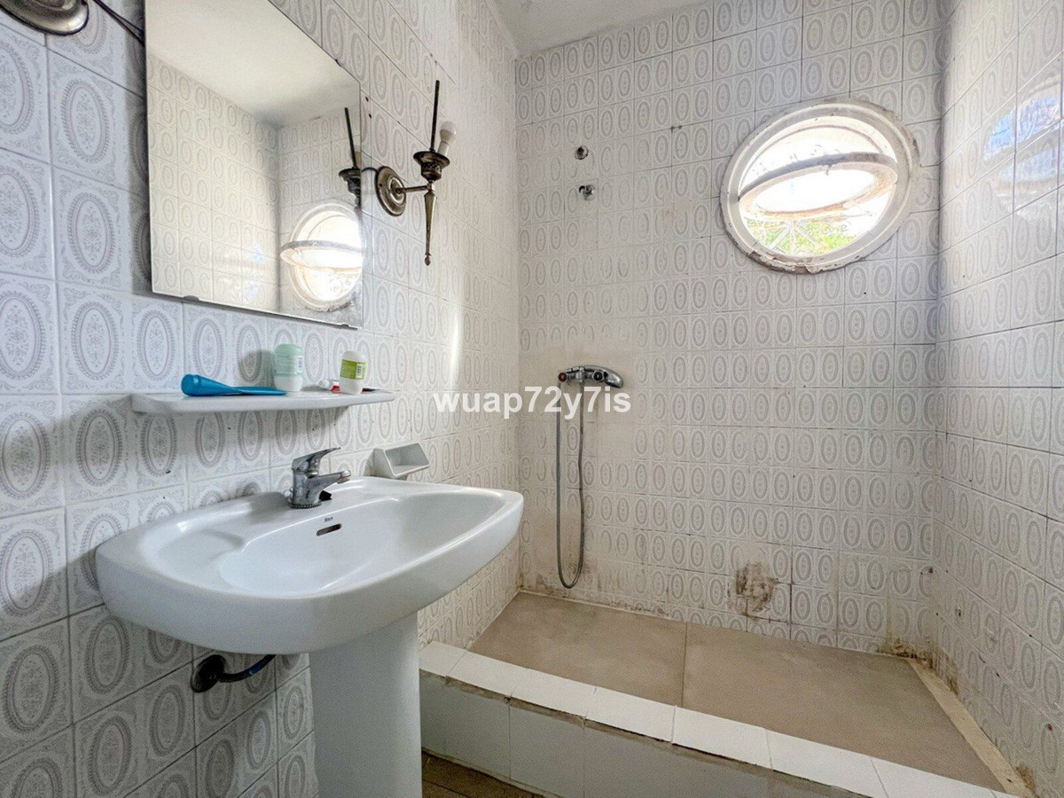 065140a33ab98117e2276be45605f37e - 17