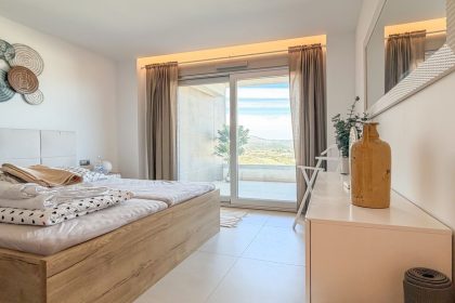 06e829cfd67d685092e47a4092fee221 - 14