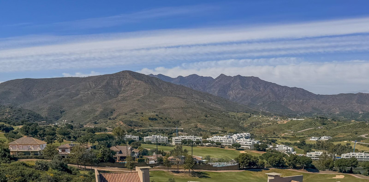 06e829cfd67d685092e47a4092fee221 - 17