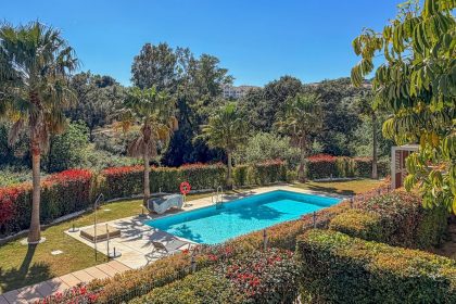 06e829cfd67d685092e47a4092fee221 - 18