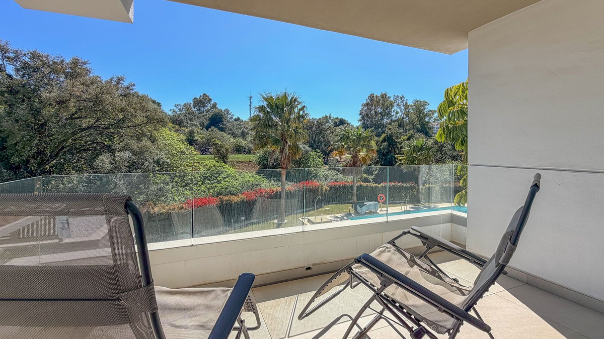 06e829cfd67d685092e47a4092fee221 - 19