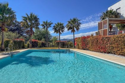 06e829cfd67d685092e47a4092fee221 - 2