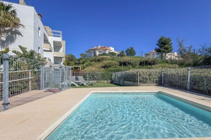 06e829cfd67d685092e47a4092fee221 - 21