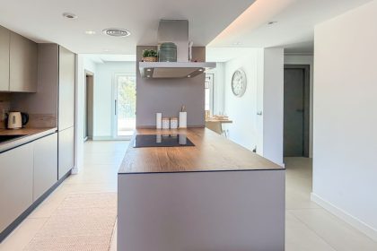 06e829cfd67d685092e47a4092fee221 - 3