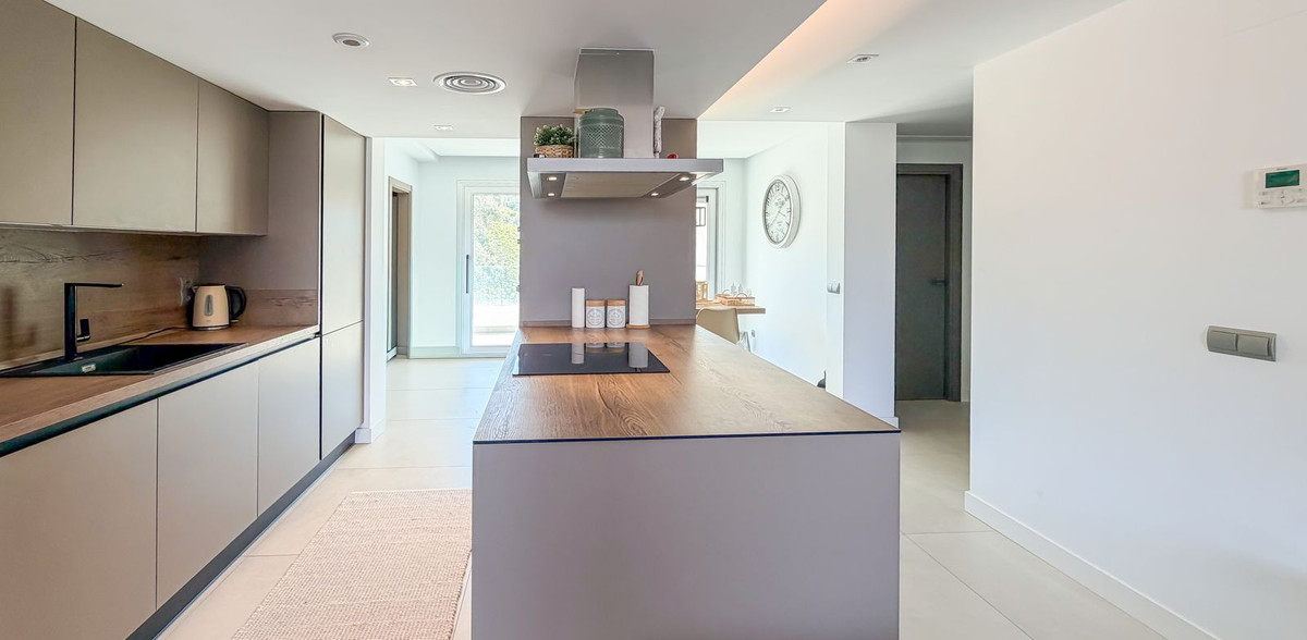 06e829cfd67d685092e47a4092fee221 - 3