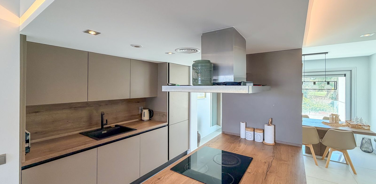 06e829cfd67d685092e47a4092fee221 - 4