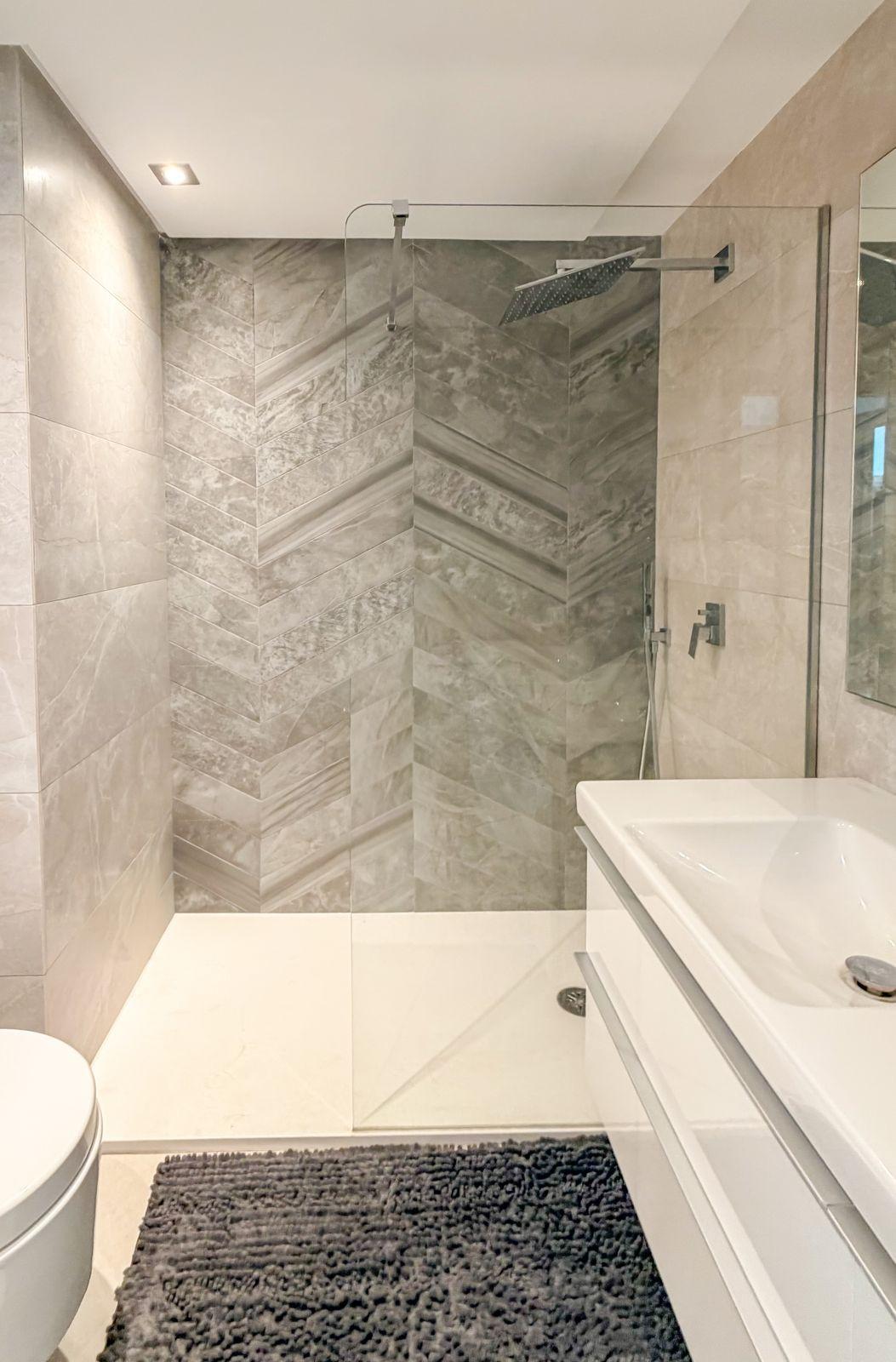 06e829cfd67d685092e47a4092fee221 - 6