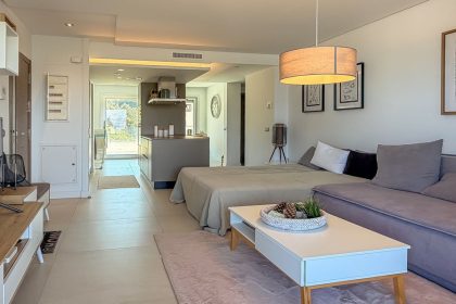 06e829cfd67d685092e47a4092fee221 - 8