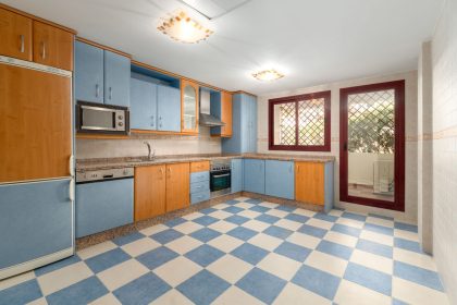 0775957df5b159f90b8864e4be2224a2 - 8